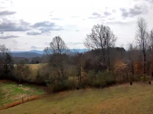 121 Wilson Cir, Tellico Plains, TN 37385