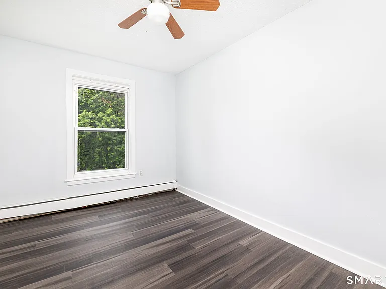 37 Enfield St — Photo 21