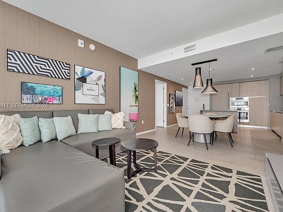 4th image of 4010 S Ocean Dr Unit R3007