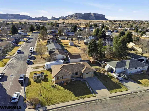 2015 17th St, Gering, NE 69341