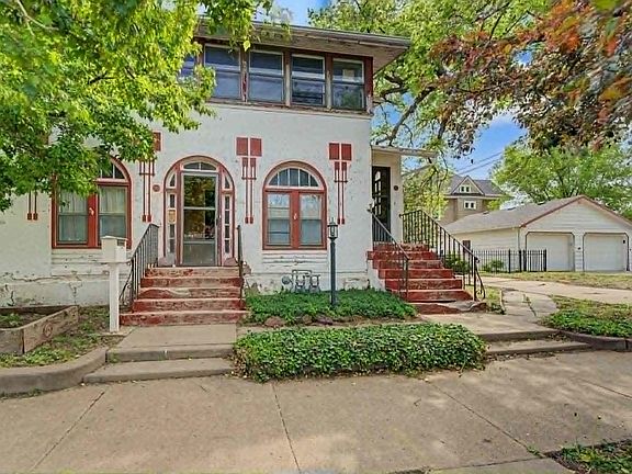 4th image of 138 N 10th St