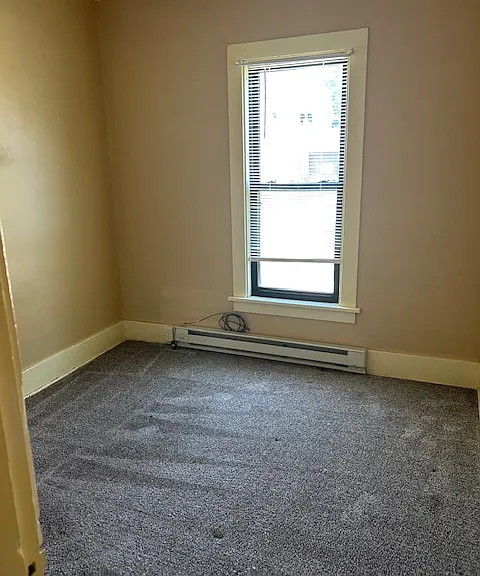Crown Apartments — Photo 33