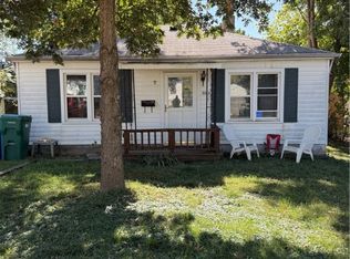 2015 E Lincoln Ave, Decatur, IL 62521