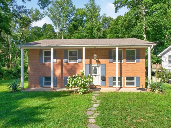 2751 McElroy Dr, Charlottesville, VA 22903
