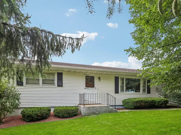 105 East Pine Street, Dodgeville, WI 53533