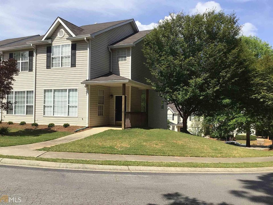 1st image of 400 Rosewood Ln