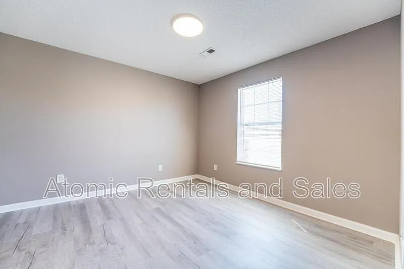 2 bed, 2.0 bath, 984 sqft, $1,695 — Photo 3