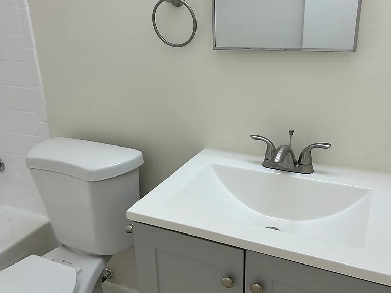 1218 Hickman Rd #2 — Photo 16