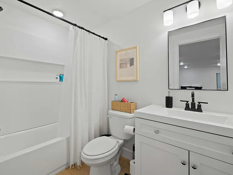 2657 N Elm Dr — Photo 41
