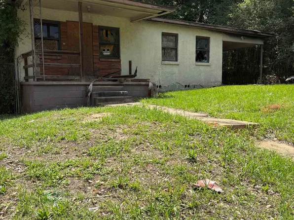 515 S Stewart St, Quincy, FL 32351