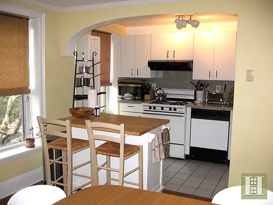 Rented by Halstead Real Estate | media 29