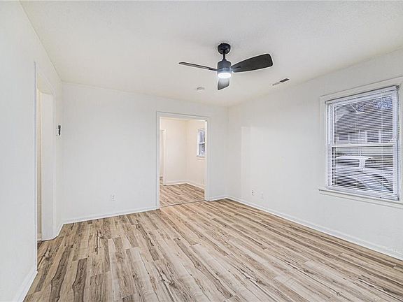 5th image of 5600 S Benton Ave