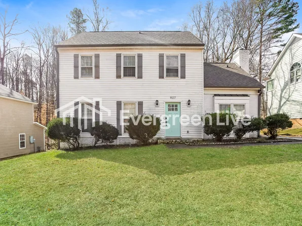 907 Doby Springs Dr, Charlotte, NC 28262