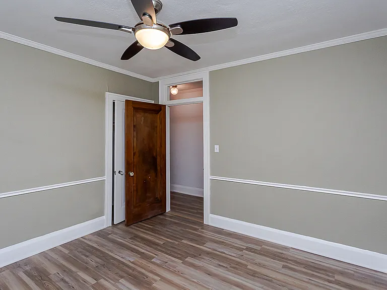 1321 Laclede Rd #2 — Photo 22