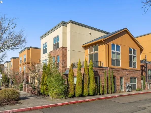 6211 NE Carillion Dr Unit 207, Hillsboro, OR 97124