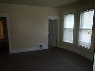 2nd image of 3025 W Clybourn St #3027