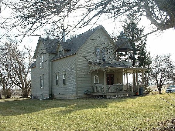 Plenty of space inside & outside