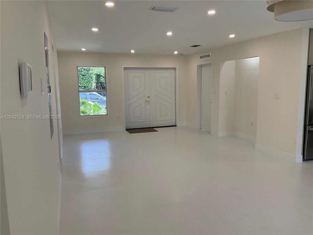 2315 NW 3rd St, Miami, FL - View 6