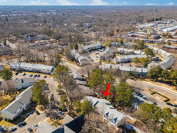2nd image of 188 Colony Circle