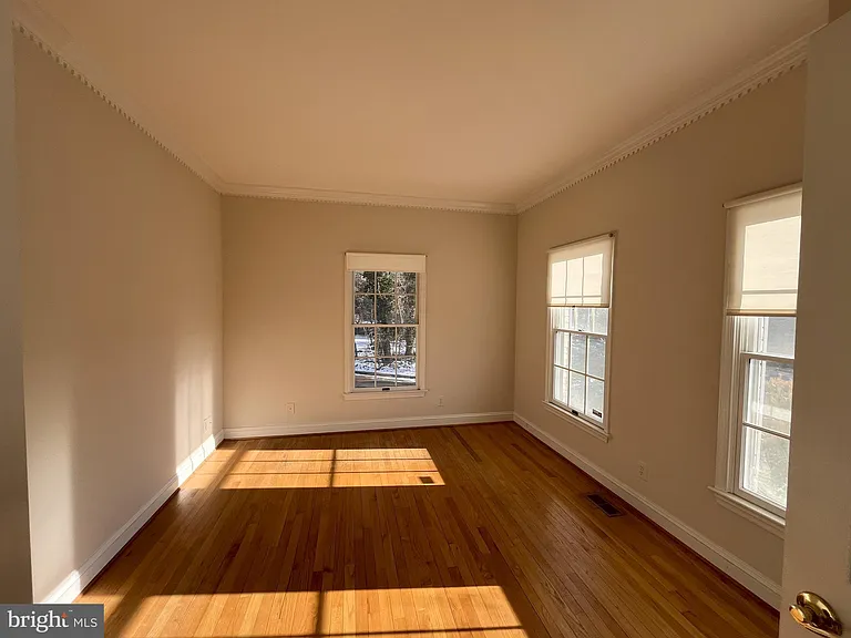 5179 Macomb St NW — Photo 12
