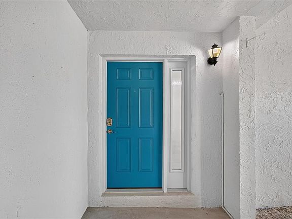 3rd image of 1234 11TH CIRCLE SE #19