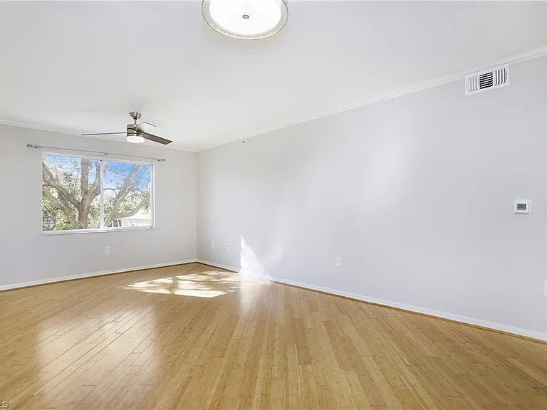 8271 Key Royal Cir #924 — Photo 8