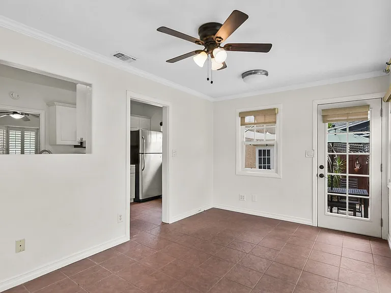4740 W Mountain View Dr — Photo 17