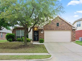 11620 Aspen Creek Dr, Fort Worth, TX 76244