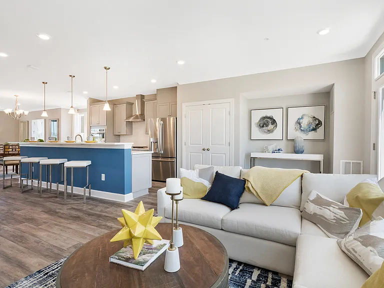 The Refinery Townhomes — Photo 11