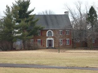 19 Detwiler Dr, Schwenksville, PA 19473