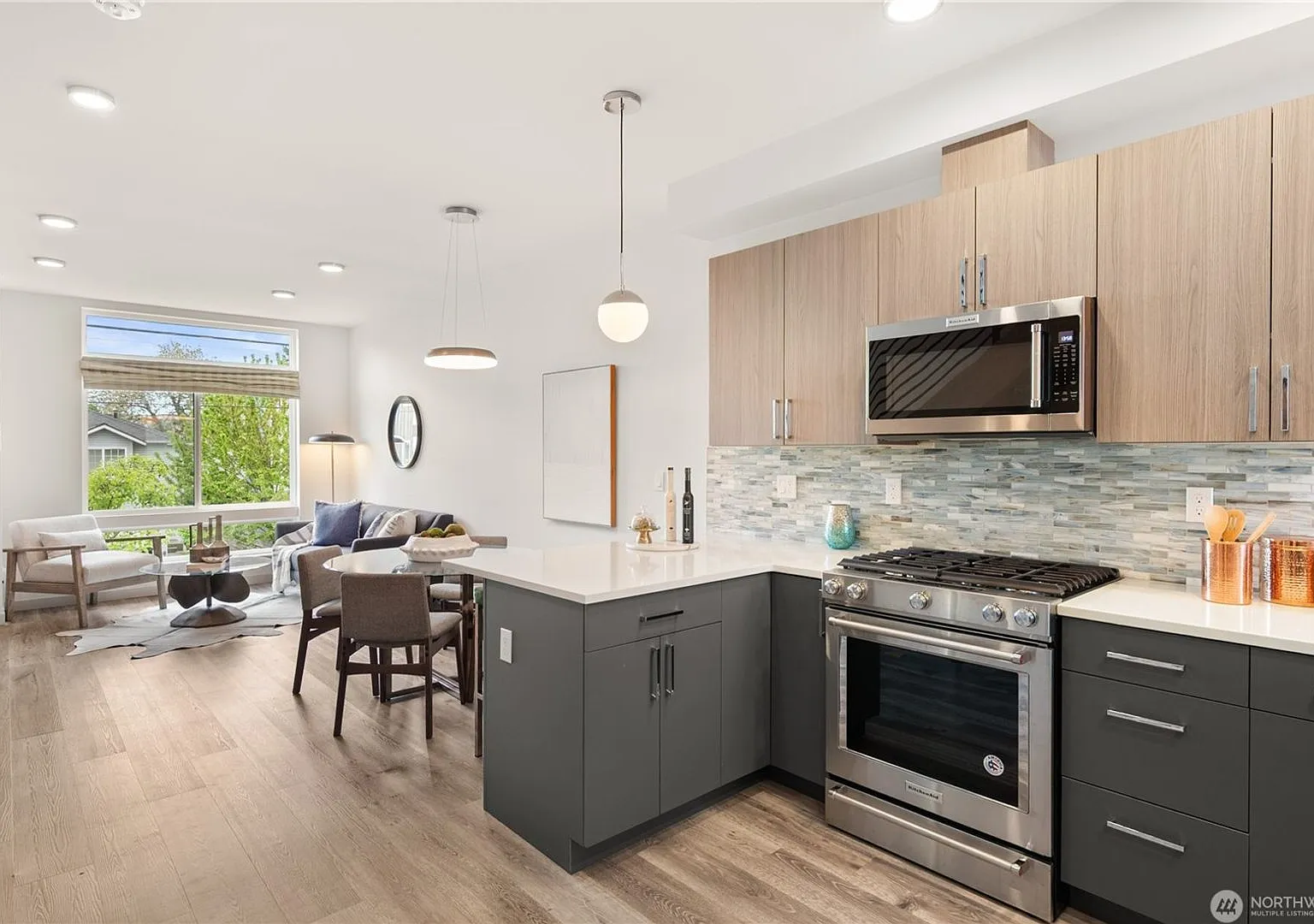 3 Bedroom Modern Ballard Living with Rooftop Views, A/C & Premium Finishes — Photo 2