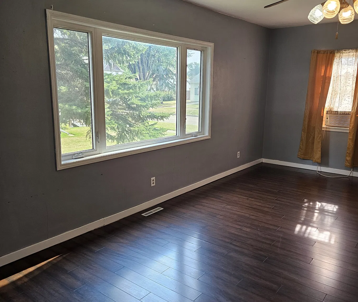 504 Western Avenue - 1 — Photo 4