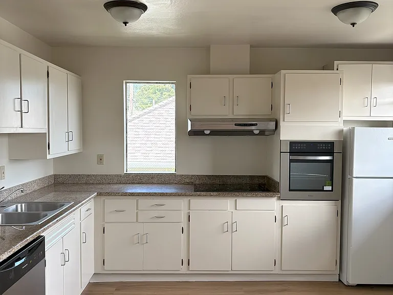 2172 Blake St #10 — Photo 9