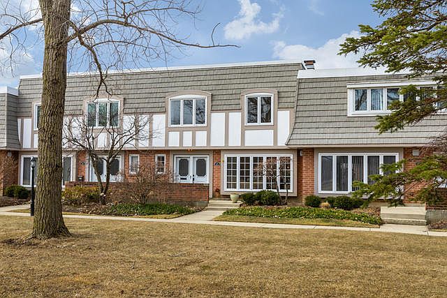 1st image of 626 Calais Cir