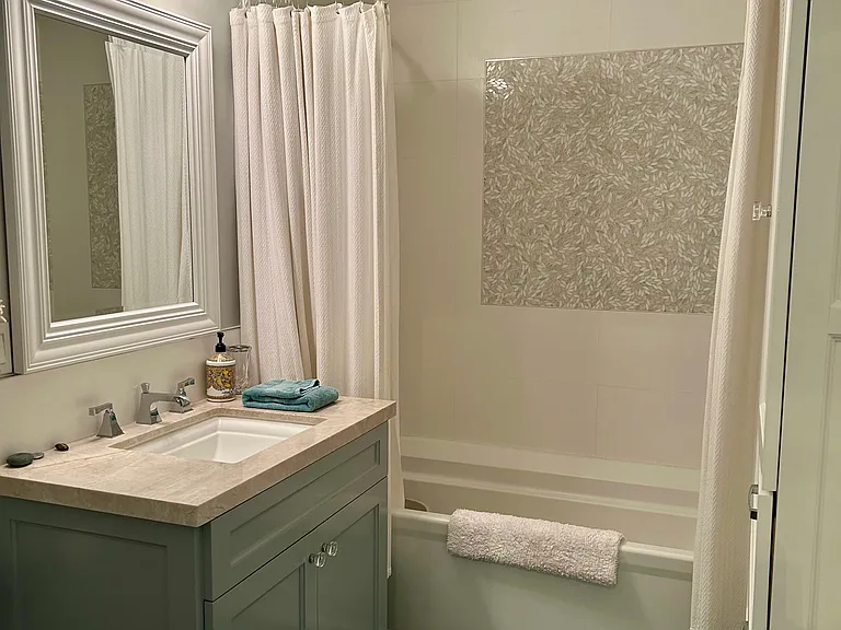 1226 S Helberta Ave — Photo 12