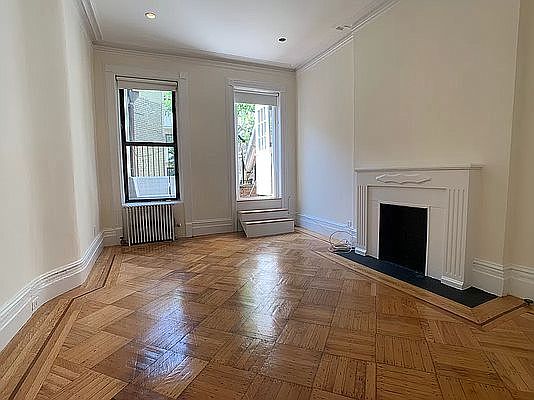 1st image of 40 E 64th St APT 12