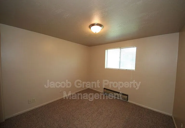 756 Wayne Ave #4 — Photo 8