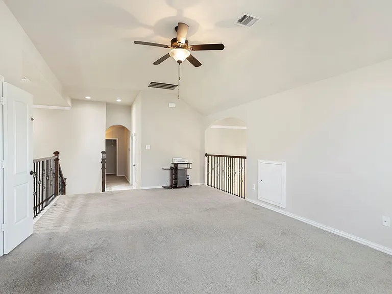 9739 Reston River Ln — Photo 33