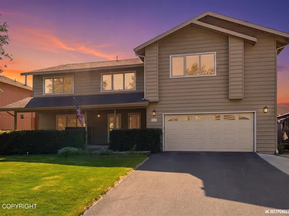 2310 Yorkshire Ln, Anchorage, AK 99504
