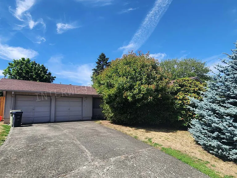 265 SW Salix Ter — Photo 26