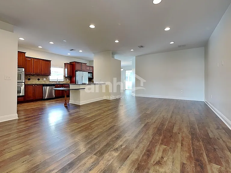 2727 Walden Woods Dr — Photo 8