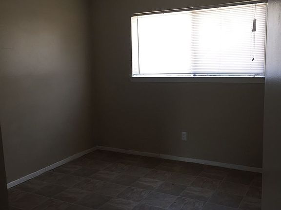 4th image of 700 Industrial Blvd APT 114