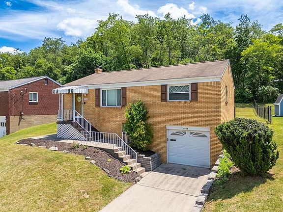 3rd image of 4704 Woodhill Dr