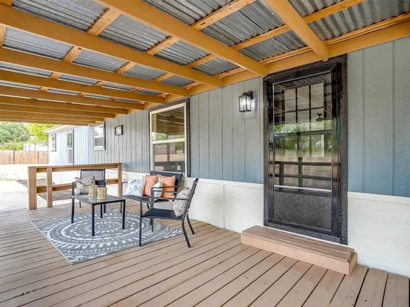 223 Bryon Dr, Weatherford, TX 76085