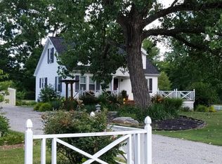 1760 N Broadway Ave, Salem, IL 62881