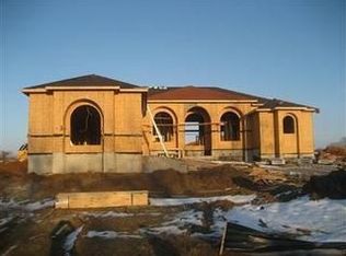 1942 Apple Blossom Dr, Floyds Knobs, IN 47119