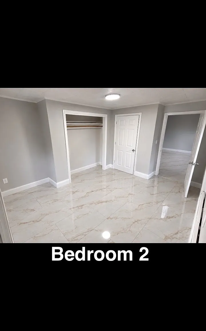 3 bed, 1200 sqft, $2,400 — Photo 4