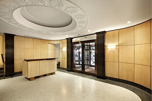 Sold by Stribling | media 21