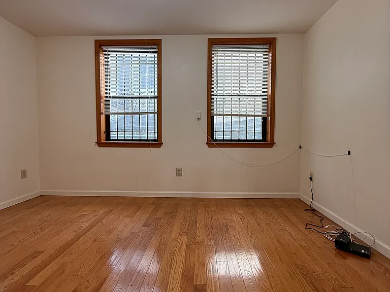 1229 Wood St #2F — Photo 10