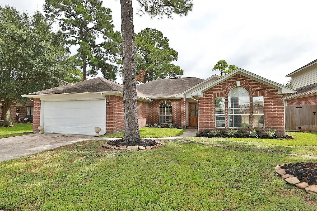 Building Photo - 14215 Cypress Valley Dr